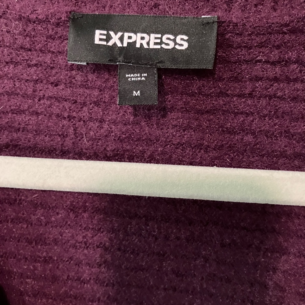 Express Sweater - Picture 2 of 3